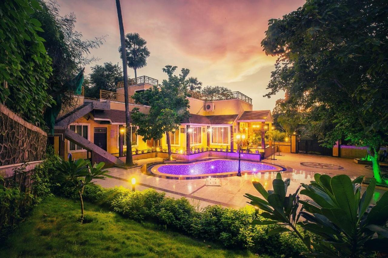 Aashiyaanaa Villa "The Palace" Мумбаи Экстерьер фото